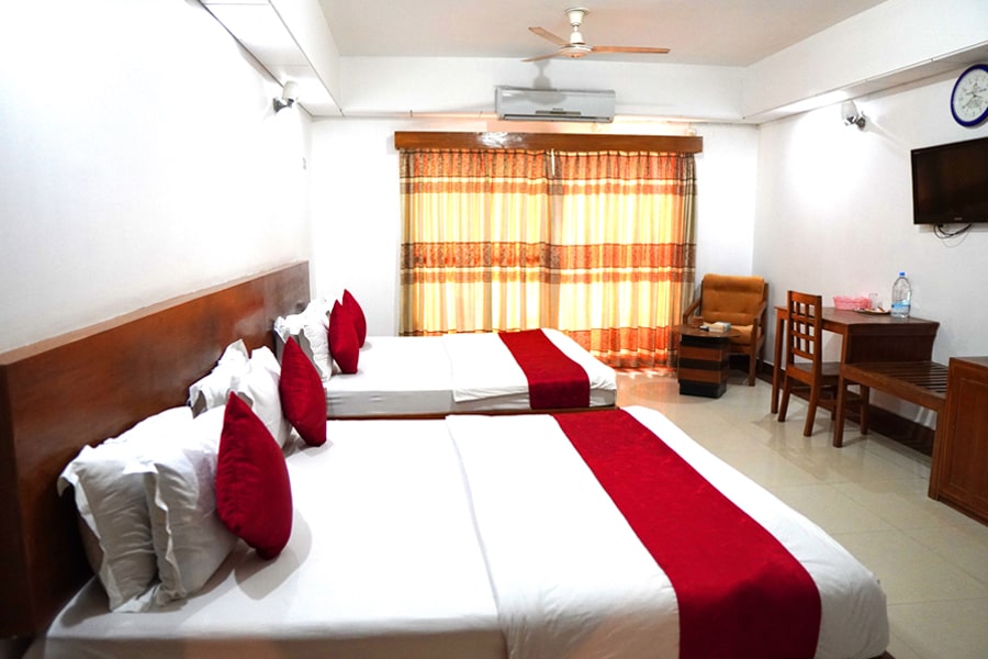 Deluxe Double Bed AC