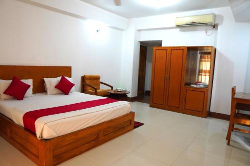 couple_bed-_hotel_coxs_hilton_03