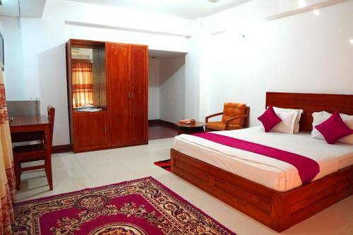 deluxe_couple_02-min-1